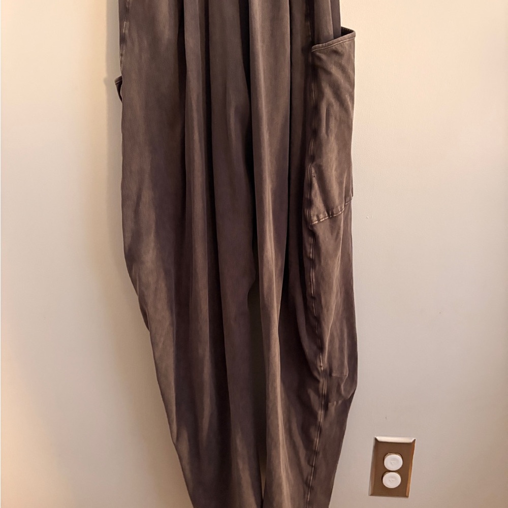Free people washed black hot shot onesie with Pockets - Picture 6 of 6